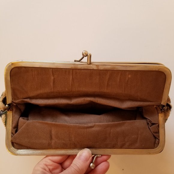 #893 Vintage Rose Tapestry Bag with Metal Frame Closure 2 compartments inside - Picture 8 of 9